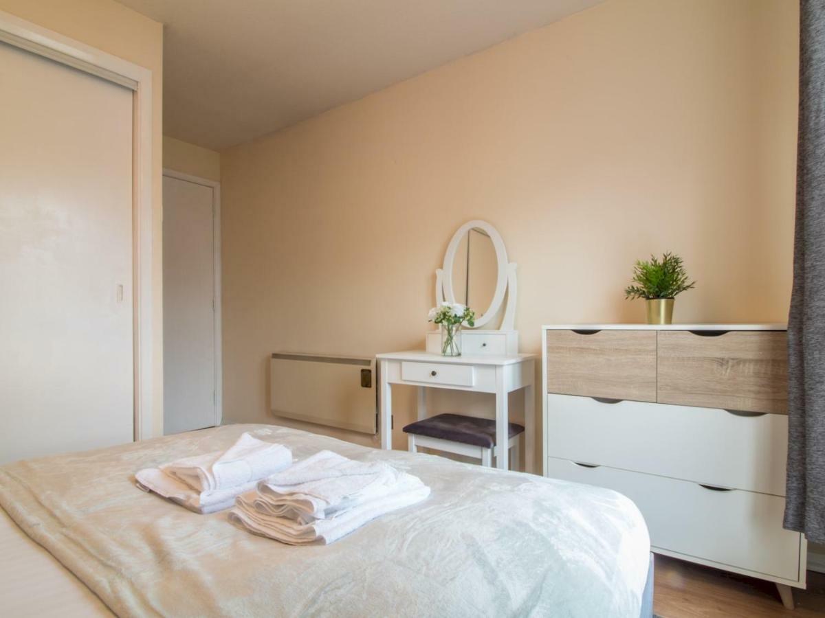 Bright & Tranquil Apartment Near City Centre With Free Parking! Edinburgh Exterior foto