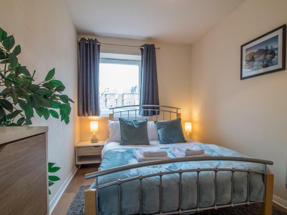 Bright & Tranquil Apartment Near City Centre With Free Parking! Edinburgh Exterior foto