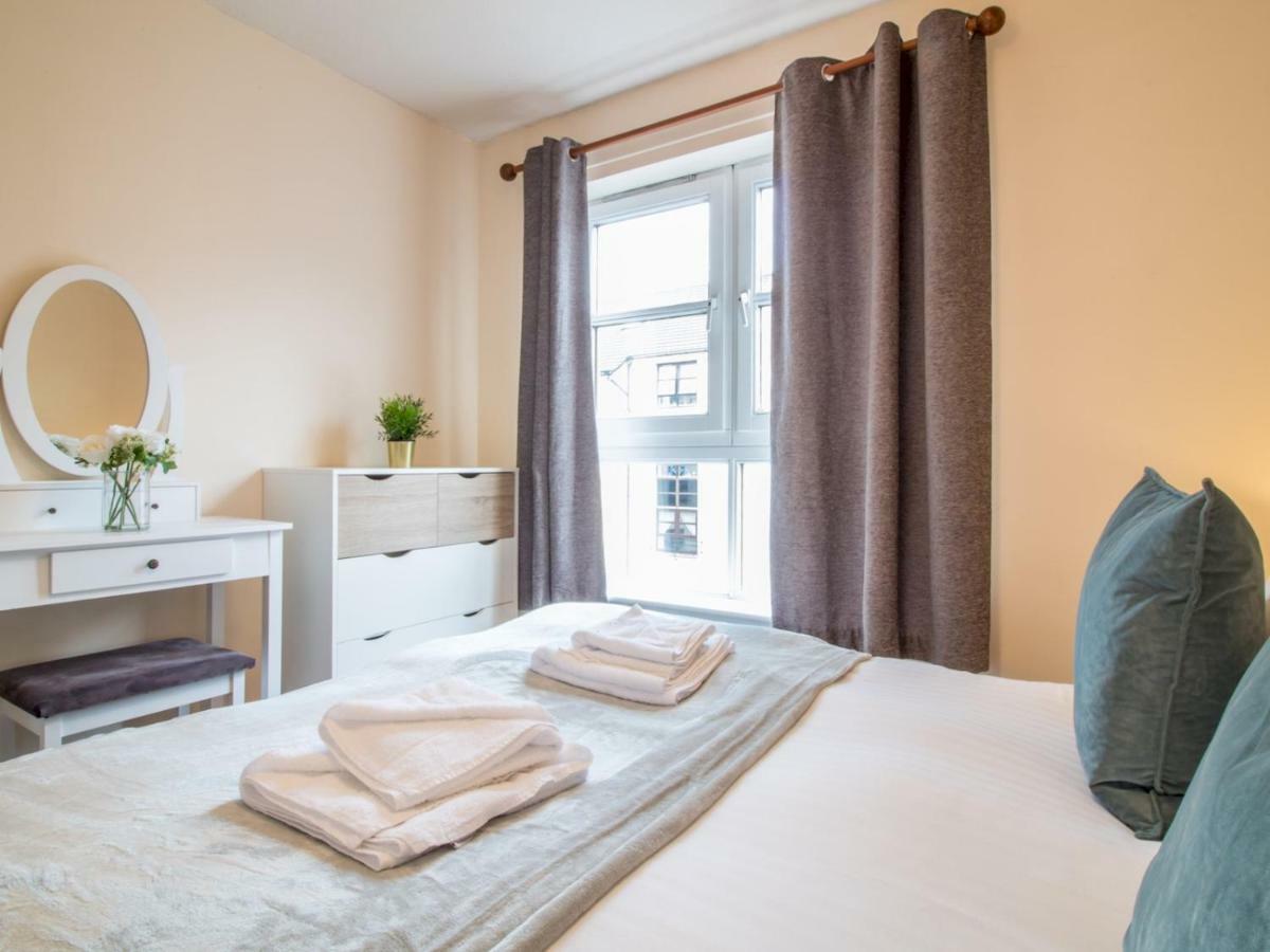 Bright & Tranquil Apartment Near City Centre With Free Parking! Edinburgh Exterior foto