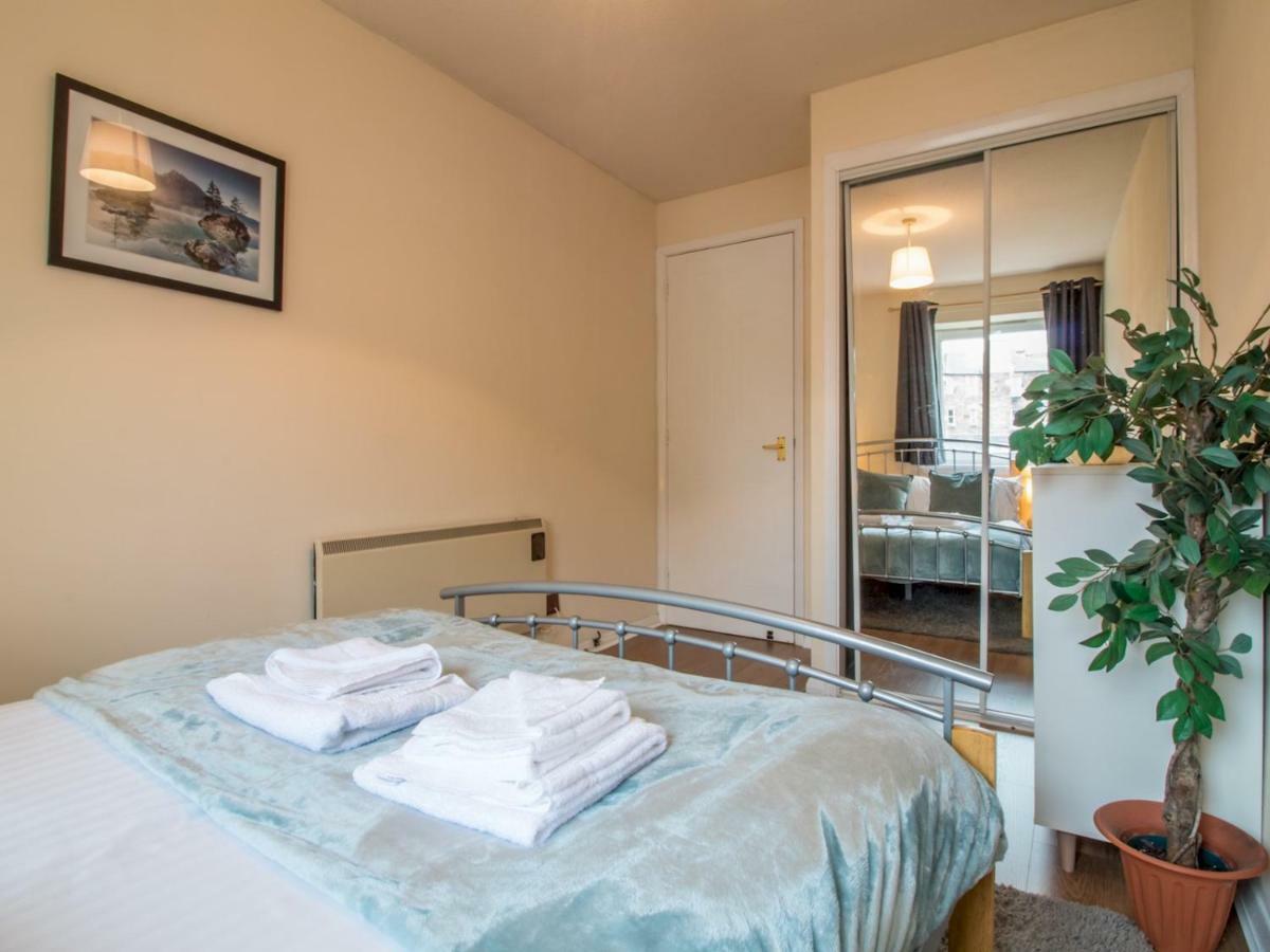 Bright & Tranquil Apartment Near City Centre With Free Parking! Edinburgh Exterior foto
